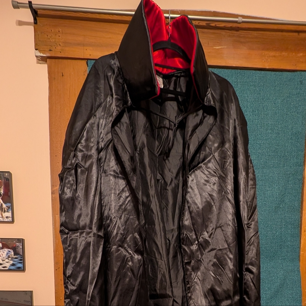 Sprite Halloween Black And Red One Size For Most Vampire Cape